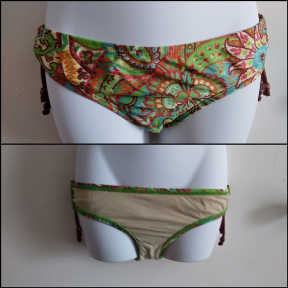 Rare Lisa Curren for Urban Outfitters Ruched Paisley Swimsuit - Picture 6 of 7